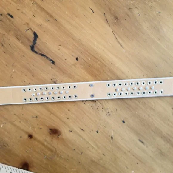 White Bling Gold Tone Studs Fluer De Lis Faux Leather Belt, Sz M / L Sparkle! - Picture 6 of 15